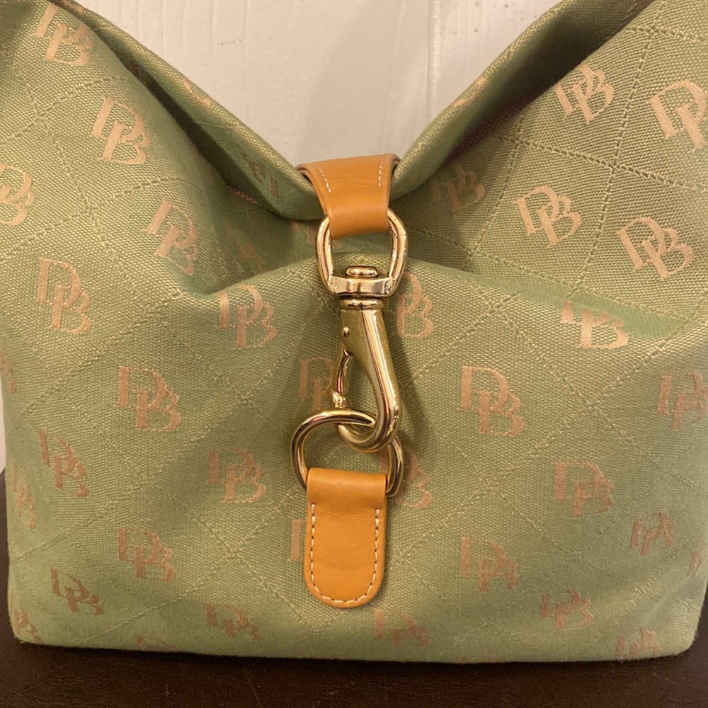 LIKE NEW Dooney & Bourke Green Canvas Shoulder Bag - Picture 2 of 10